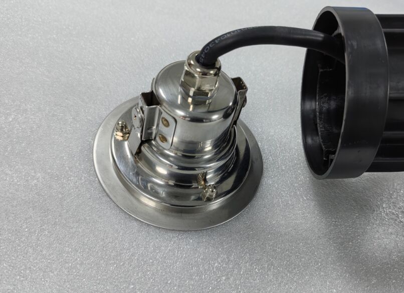 L'éclairage de la piscine LED en retrait Puissance allumée DMX Dali Télécommande adaptée aux piscines commerciales et résidentielles