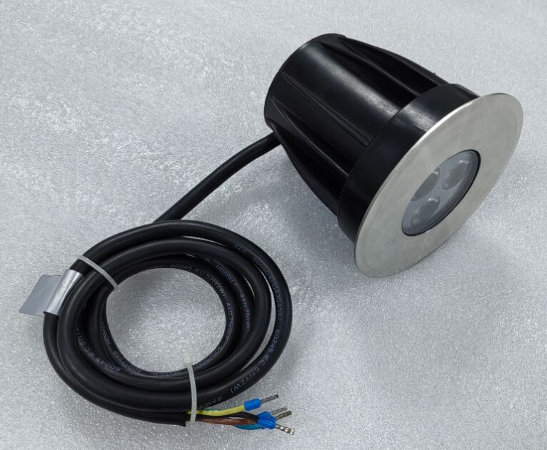 DC12V Lumières LED sous-marines Offrant 100lm par watt L'efficacité lumineuse Parfait pour la piscine fontaine étang et aquarium décoratif éclairage